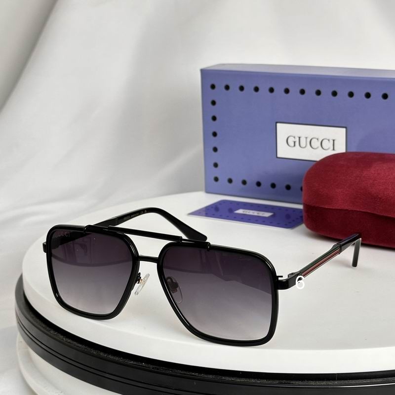 Gucci Sunglasses 916